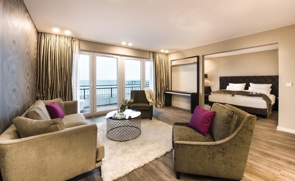 Strandhotel Luv Timmendorfer Strand Exterior photo